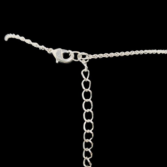 Vintage Silver Tone Rope Chain Butterfly Necklace & Pierced Earrings Set (5081) - Picture 5 of 7